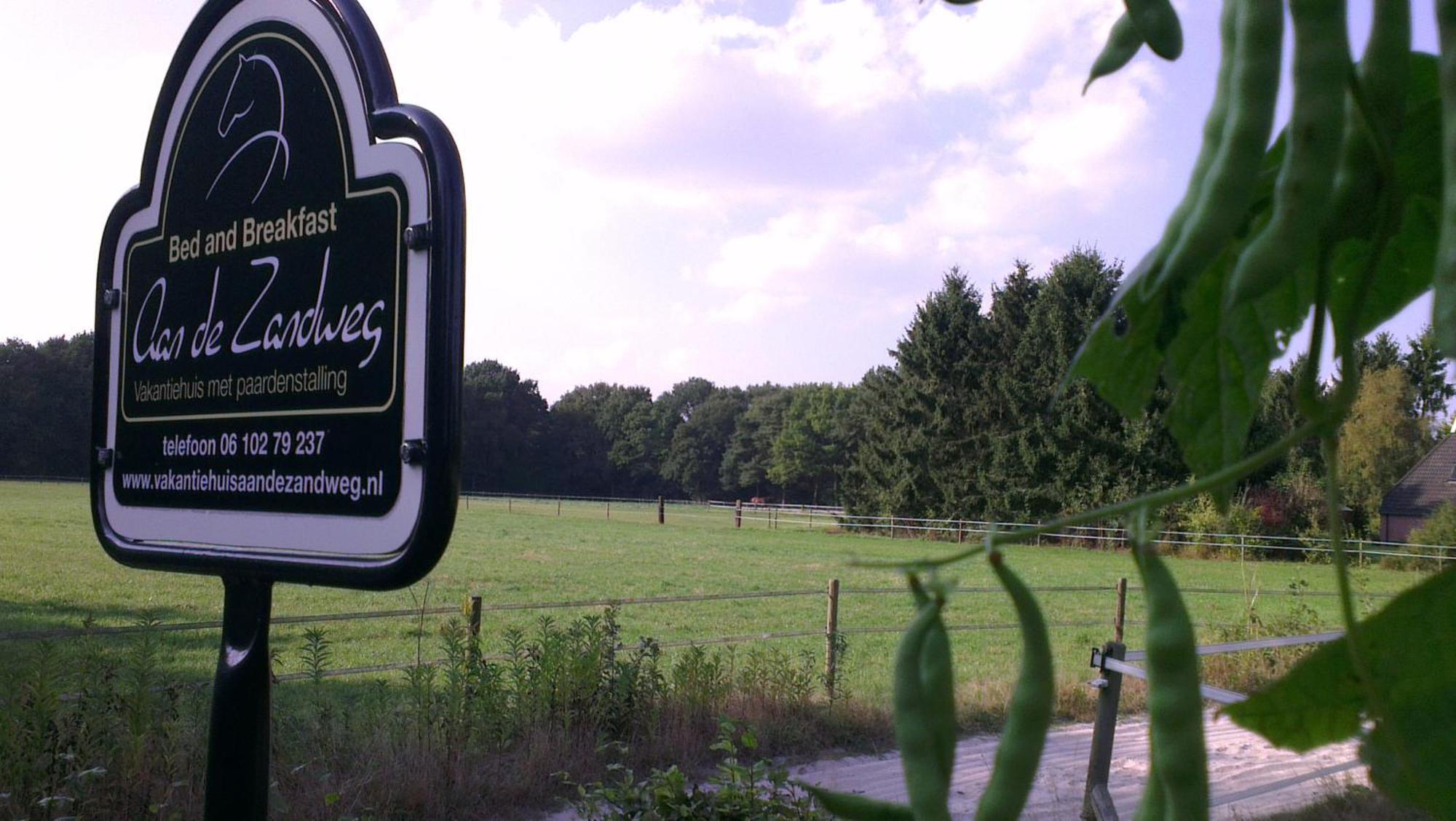 Vakantiehuis Aan de Zandweg Roderesch Buitenkant foto